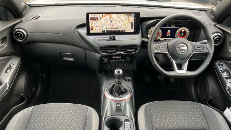 Nissan Juke 1.0 DiG-T N-Connecta 5dr Petrol Hatchback